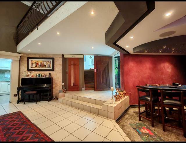 3 BEDROOM TOWNHOUSE FOR SALE IN THREE RIVERS
